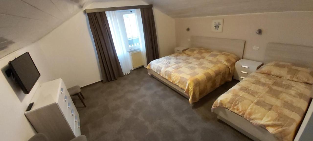 Sobe Rooms Zimmer Jazbec Idrsko מראה חיצוני תמונה